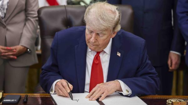 donald trump a anuntat ca acordul cu iranul va fi semnat duminica stramtoarea ormuz va fi deschisa pentru toti