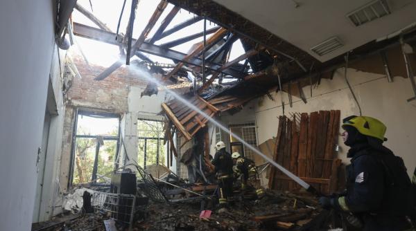 atac masiv al rusiei in ucraina cel putin 9 morti si distrugeri la lavra pesterilor din kiev sit protejat unesco