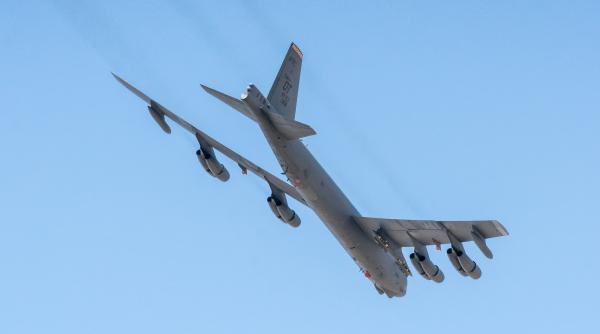 un bombardier b 52 al sua s a prabusit in california