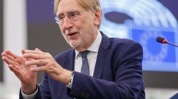 omul care a pus frana acordului ue sua cine este bernd lange politicianul care l a lasat pe trump sa astepte