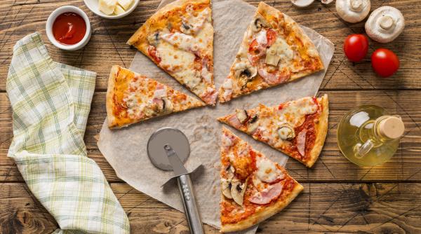reteta de pizza fara faina ai nevoie de doar cateva ingrediente