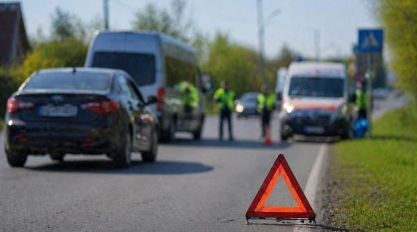 sapte persoane implicate intr un accident violent in arad un sofer lupta pentru viata