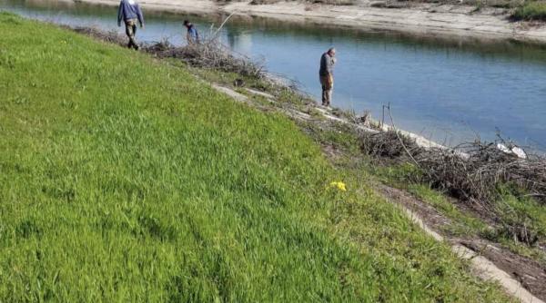 aba buzau ialomita cere interzicerea camparii in zona apelor