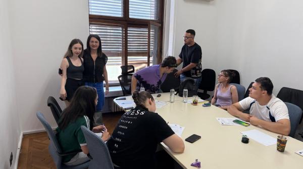 jurnalism cu responsabilitate studentii titu maiorescu au analizat regulile din spatele unei informatii corecte