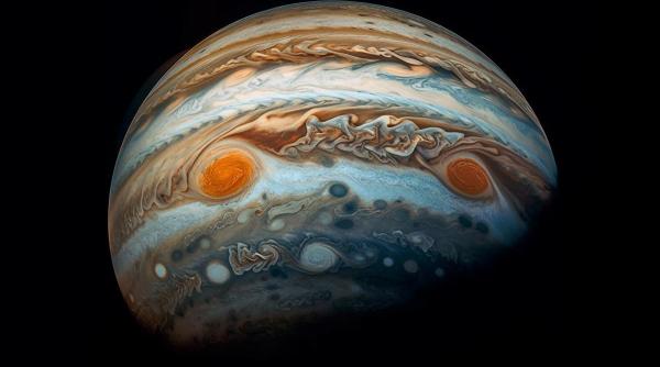 doua planete mai usoare decat vata de zahar si mai mari decat jupiter au fost descoperite de astronomi