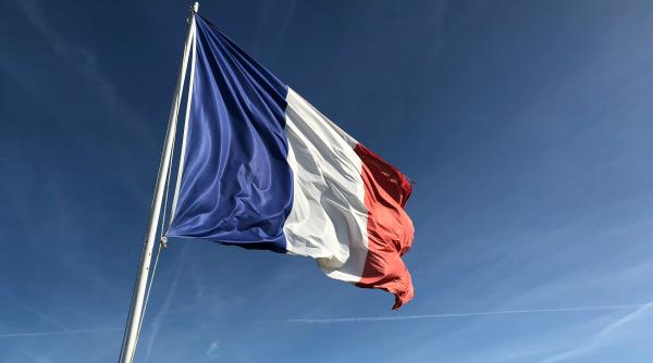 a fost stabilita data alegerilor prezidentiale din franta cine e in cursa pentru a l inlocui pe emmanuel macron