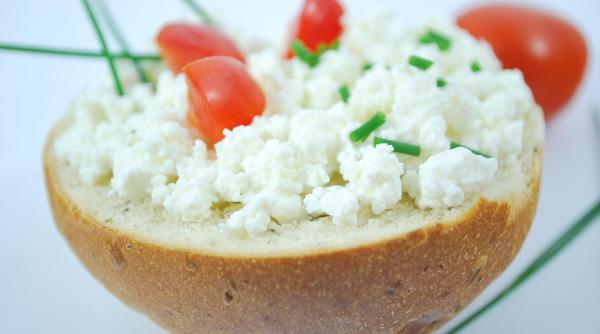 mituri despre branza demontate de nutritionistul mihaela bilic care este portia corecta