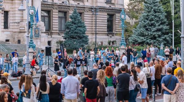 expozitie de trabant tur ghidat si demonstratii de pictura in weekend pe calea victoriei