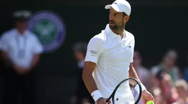 djokovic doboara recordul lui federer la wimbledon si se califica in sferturi