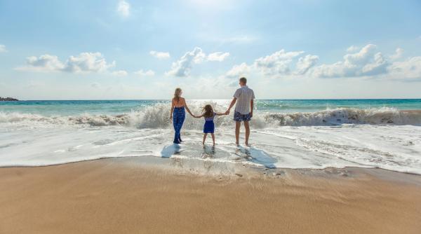 unde merg romanii in vacanta dupa valutele pe care le cumpara destinatii surprinzatoare