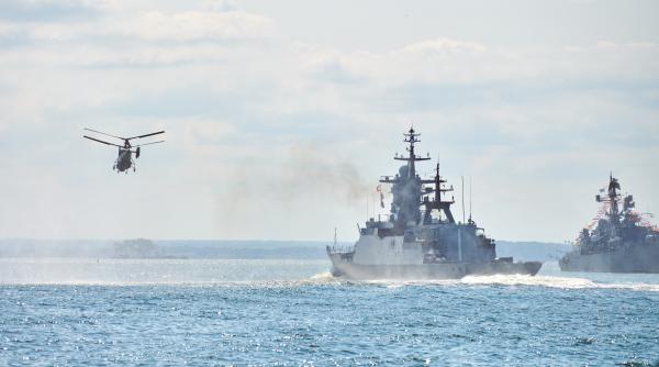 bombardamentele rusesti asupra porturilor paralizeaza exporturile ucrainei prin marea neagra