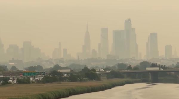 finala cupei mondiale 2026 amenintata de poluare fumul incendiilor din canada a ajuns la new york