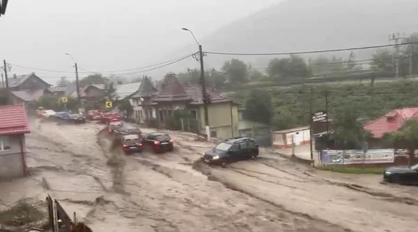 efectele furtunilor care au maturat romania 16 judete afectate sedinta de urgenta dupa fenomenele severe