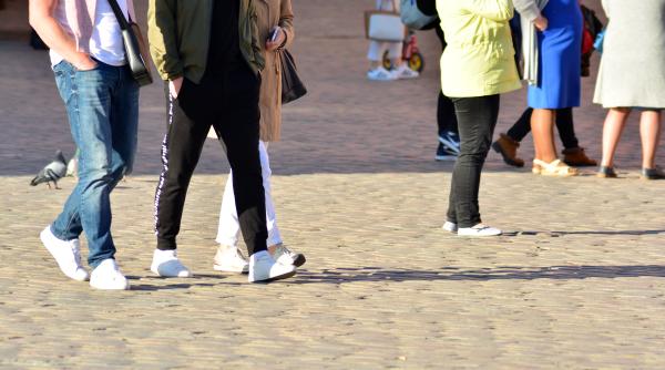 god the mother miscarea religioasa care a ajuns virala pe tiktok mai multe persoane spun ca au fost abordate in bucuresti video