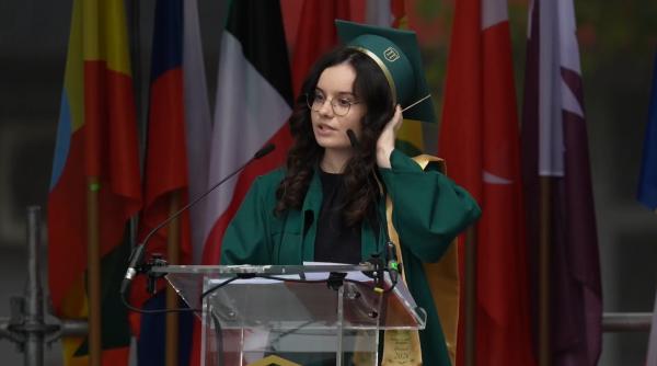 discurs viral la umf iasi absolventa majoritatea dintre noi nu ne simtim pregatiti sa intram in campul muncii asta nu e medicina video