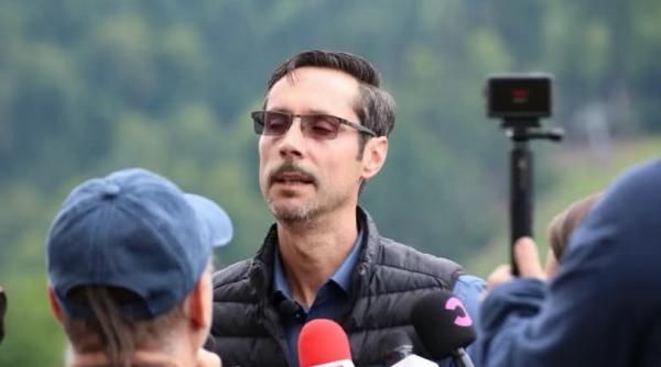 ursii din azuga nu mai pot fi relocati primarul adrian purcaru a gasit o singura solutie doar intr o tara ca romania se poate asa ceva