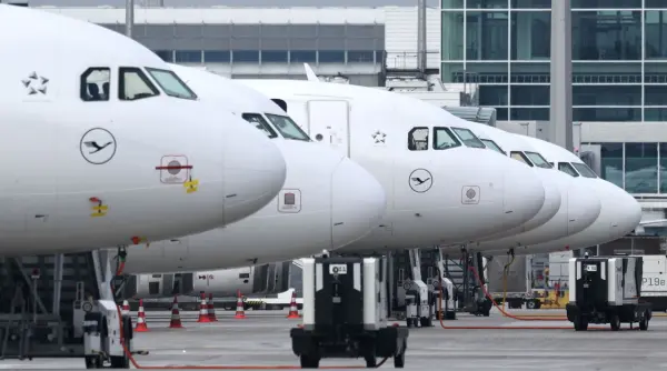 perchezitii intr un dosar de furt din aeronave prejudiciu de 800 000 de euro pentru o companie aeriana