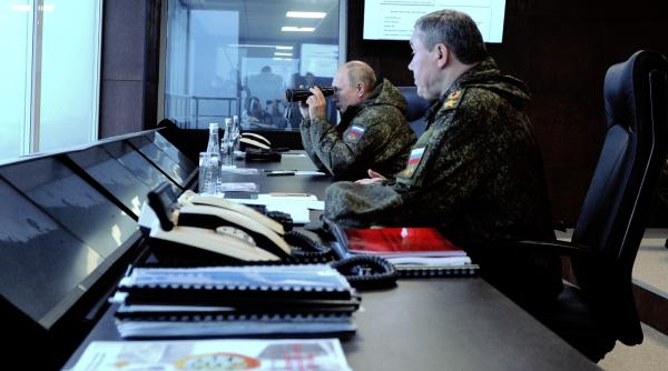 generalii lui putin vanati in inima moscovei explozie intr un restaurant unde se afla macelarul din bucea