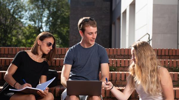 istoria universitatii din bucuresti anul in care aici erau jumatate din studentii din tara rectorul marian preda n as schimba asta pentru nimic in lume