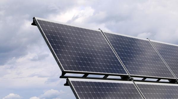 asociatia prosumatorilor propune tva 0 pentru sistemele fotovoltaice si bateriile de stocare