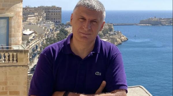 fostul consilier prezidential chemat la diicot cu acuzatia de pornografie infantila rupe tacerea imi pare rau de copii speram sa aiba o mama mai buna