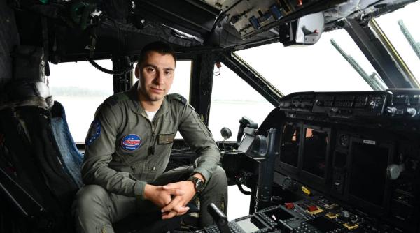lucruri nestiute despre mihai virdol dezvaluite de o colega povestea pilotului militar dincolo de uniforma