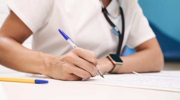 examenul pentru obtinerea titlului de medic specialist se modifica subiecte unice la nivel national conform noii metodologii