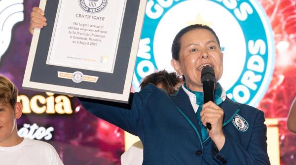 la provincia intra i n guinness world recordstm cu cea mai mare port ie de aripioare de pui servita la un eveniment