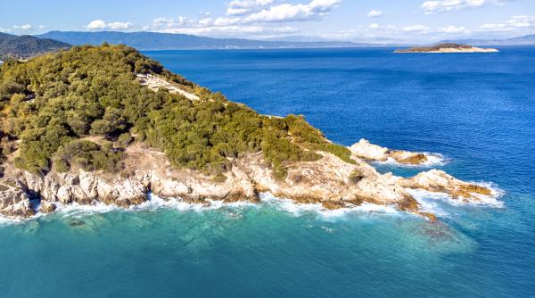 sapte insule private din grecia scoase la vanzare ce preturi au