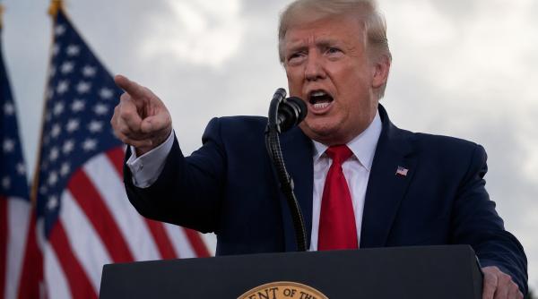 trump ataca dur decizia instantei de a bloca sala de bal de la casa alba o rusine nationala