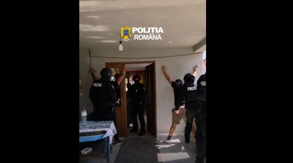cine sunt cei trei barbati care ar fi atacat cu bate si topoare o ambulanta in judetul cluj mascatii au descins la ei acasa video