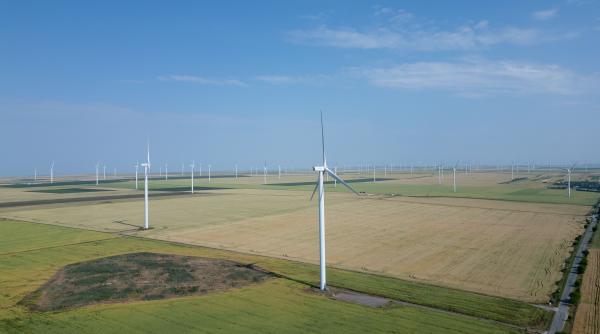 vantul ne a salvat tara si a generat atat de multa energie incat am si exportat seara