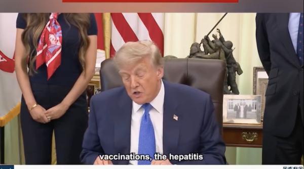 donald trump schimba vaccinarea copiilor din sua separa vaccinul ror in trei vaccinuri separate se intampla lucruri rele ce sunt mamele maha carora le a multumit presedintele sua
