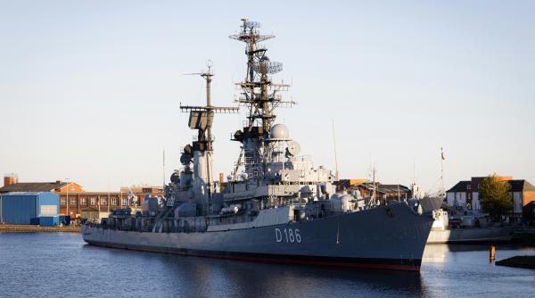 ucraina anunta ca a lovit trei nave de razboi rusesti in portul novorossiisk