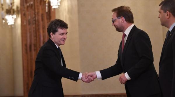 alina gorghiu nu are dreptate presedintele are drept de veto