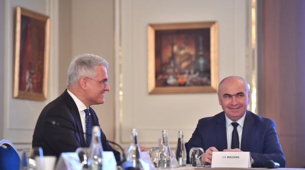 legea salarizarii unitare guvernul bolojan are cozi de topor in sindicate federatia sindicatelor din cultura cere lista negocierilor secrete