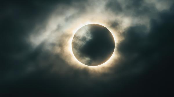 ultima eclipsa din 2026 astrologul dcnews iti spune tot ce trebuie sa stii video
