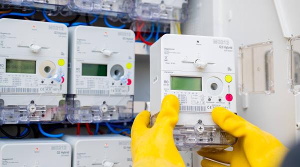 cum se autosaboteaza romania in plina criza energetica peste 200 de proiecte de producere si stocare sunt blocate
