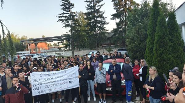 miting luni dimineata la s carfil s a sucursala a romarm foto in articol