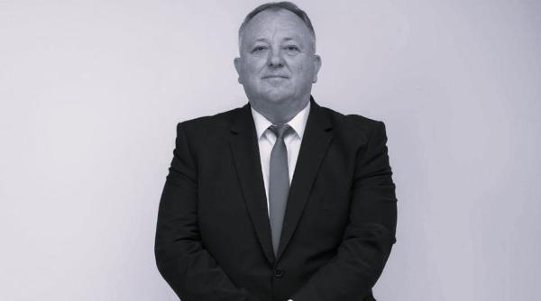 damian dinis primarul localitatii hunedorene baita a murit dupa ce a fost prins sub un tractor