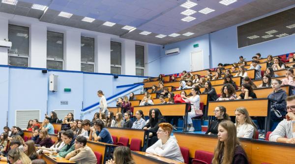 laude reut a deschis anul scolar 2026 2027 si marcheaza trei decenii de excelenta