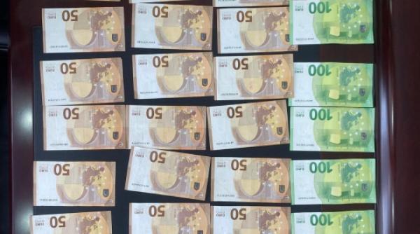 sechestru de peste o jumatate de milion de euro dupa o escrocherie cu un cec american de 50 de milioane de dolari robert chira arestat