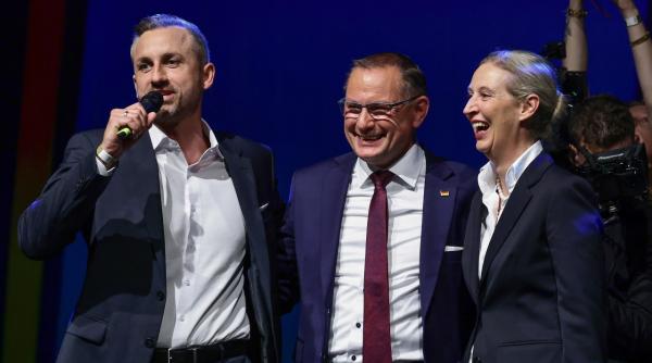premierul din renania de nord westfalia vrea examinarea optiunilor de interzicere a afd dupa victoria rasunatoare din saxonia anhalt