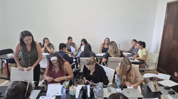 cum reactionezi cand stirea nu asteapta studentii snspa pusi la incercare in redactia dcnews