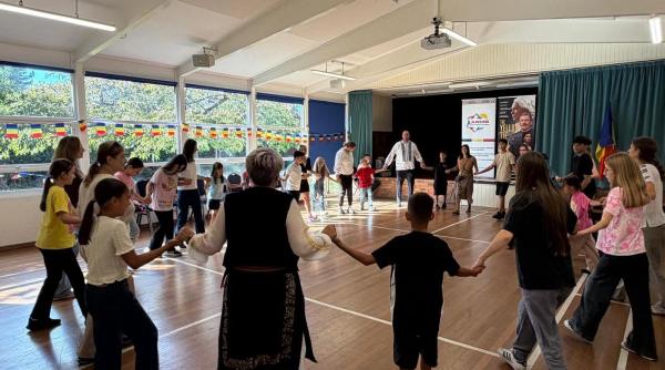 la watford copiii romani au redescoperit limba traditiile si povestile de acasa