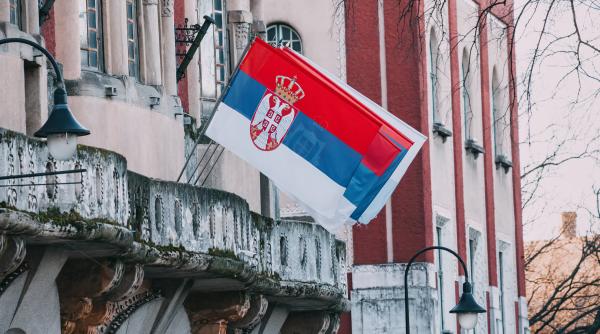 mae atentionare de calatorie pentru serbia
