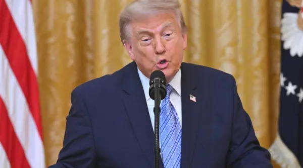trump saluta seara foarte buna a extremei drepte din germania dupa victoria sa de duminica