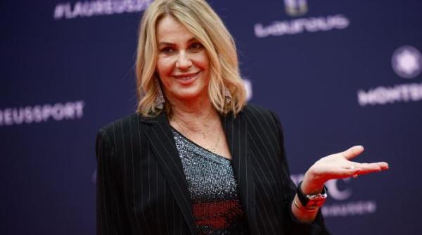 nadia comaneci intra in juriul romanii au talent
