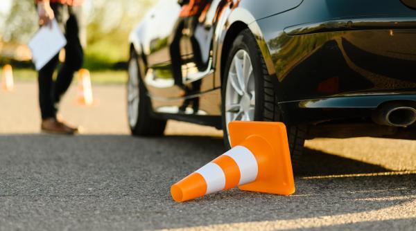 poligonul din nou obligatoriu la examenul auto romania da 1 milion de euro pe fiecare lege