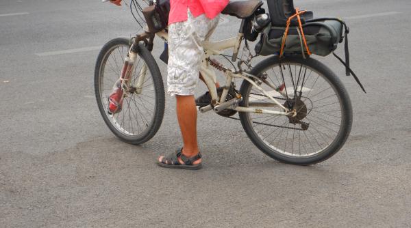 politistii au ceva cu biciclistii 100 de biciclisti mor anual in accidente rutiere spune un politist